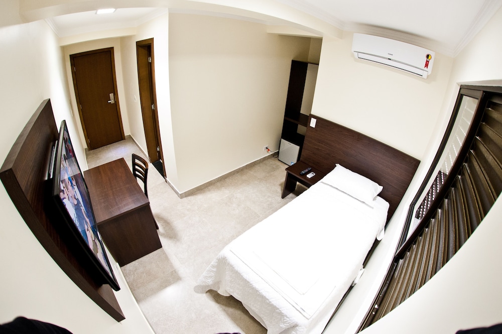 HOTEL MASTER GOLD EXPRESS 32/72