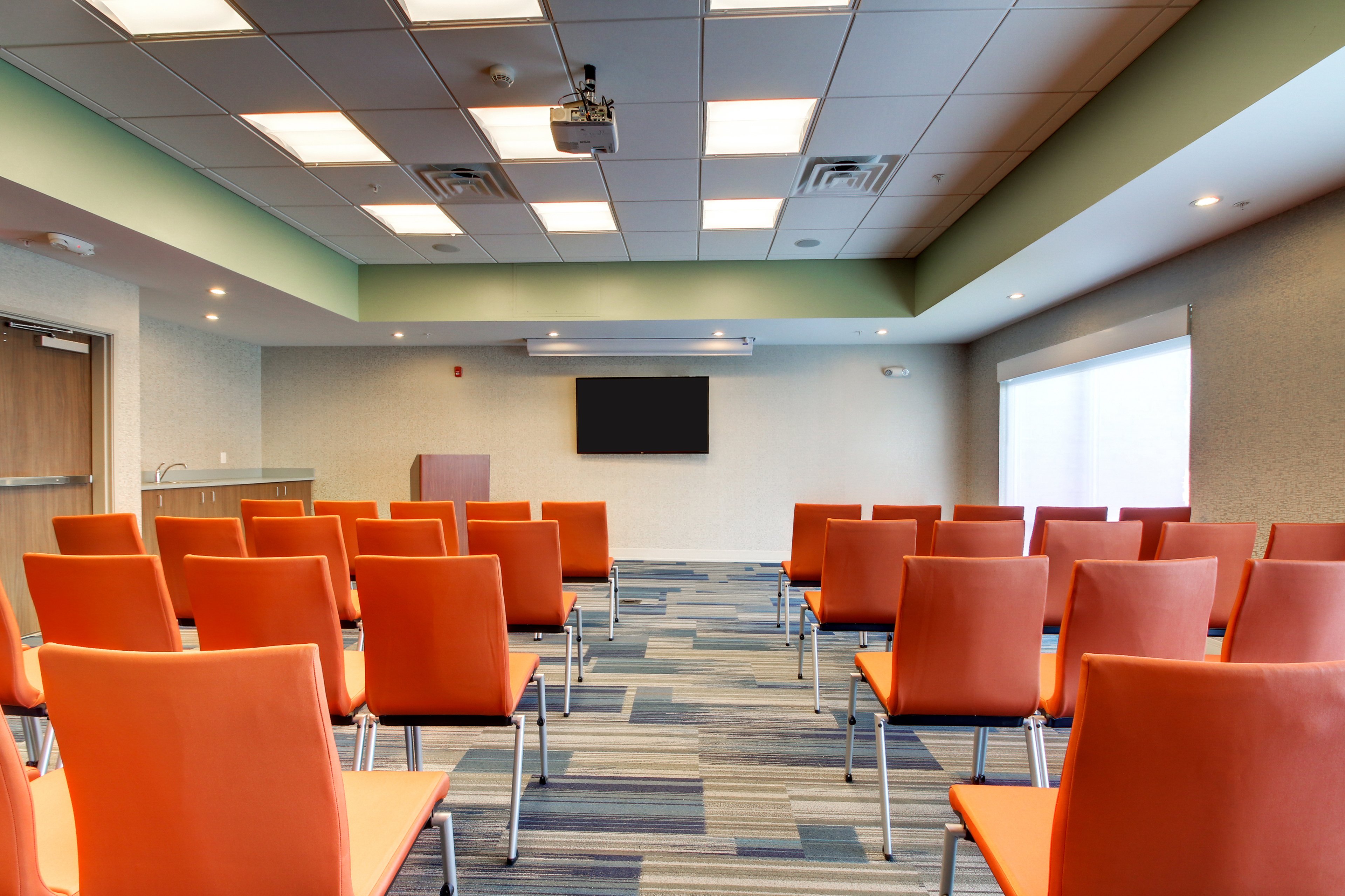 Holiday Inn Express & Suites GALESBURG 55/61