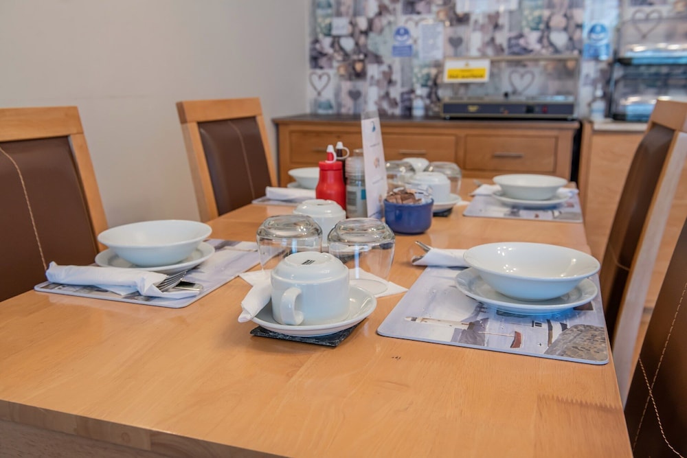 Trevarrian Lodge 33/53