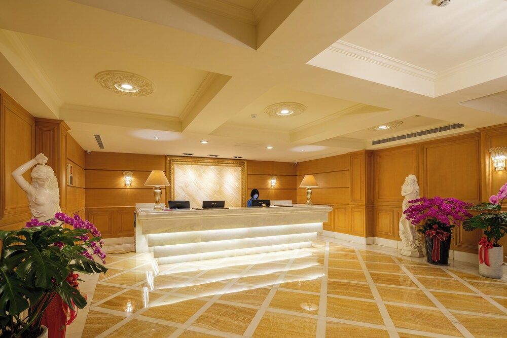 Grand Pleasure Spring Hotel 7/50