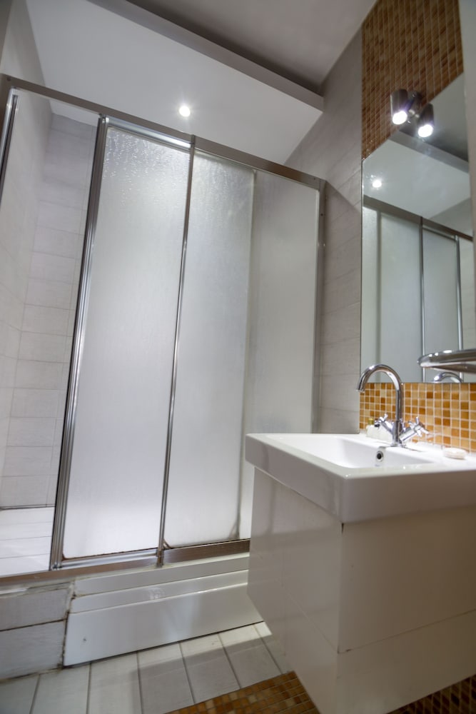Element Suites 64/65