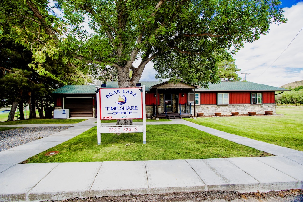 Multi Resorts at Bear Lake a VRI Resort 57/63