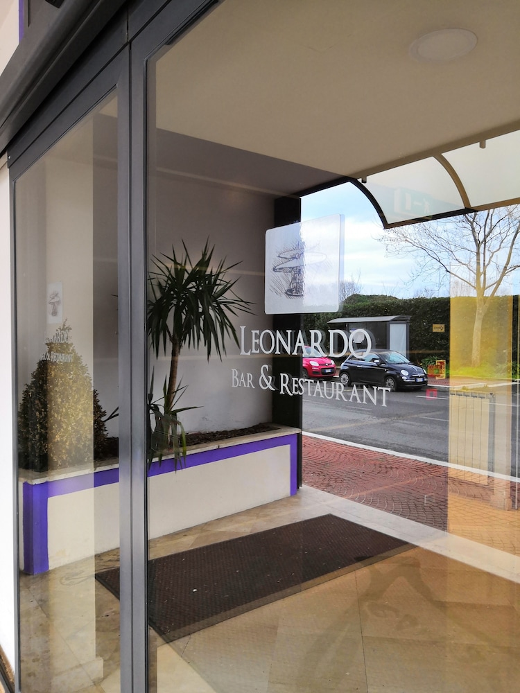Mercure Rome Leonardo Da Vinci Airport 7/50