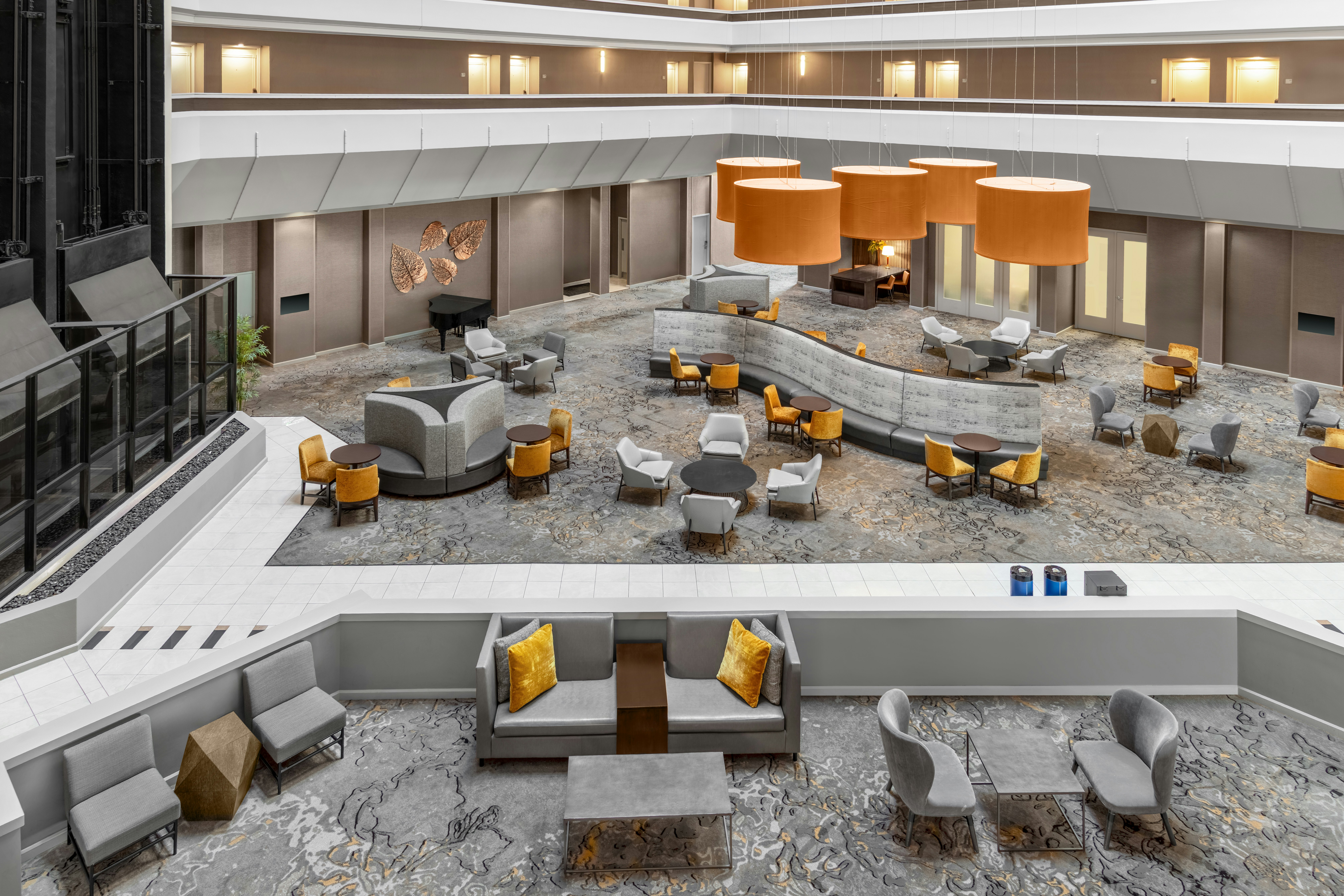 Doubletree Hotel Springfield 6/79