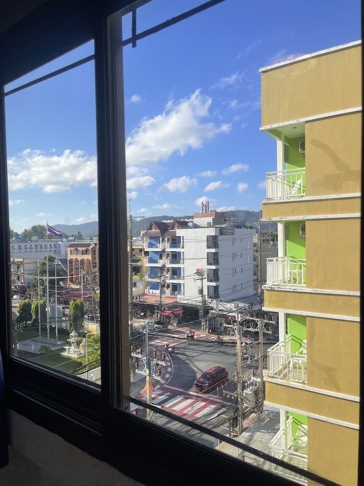Centre Point Patong 61/75