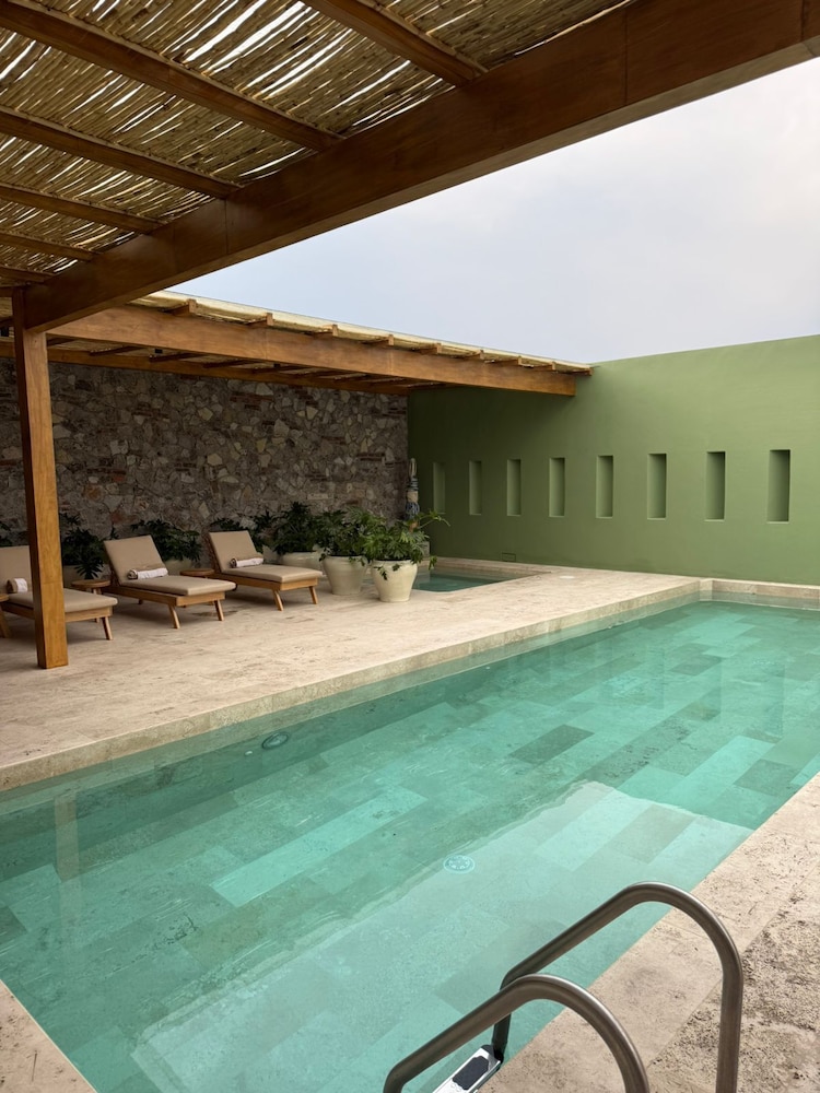 Hotel Boutique Casareyna 40/67