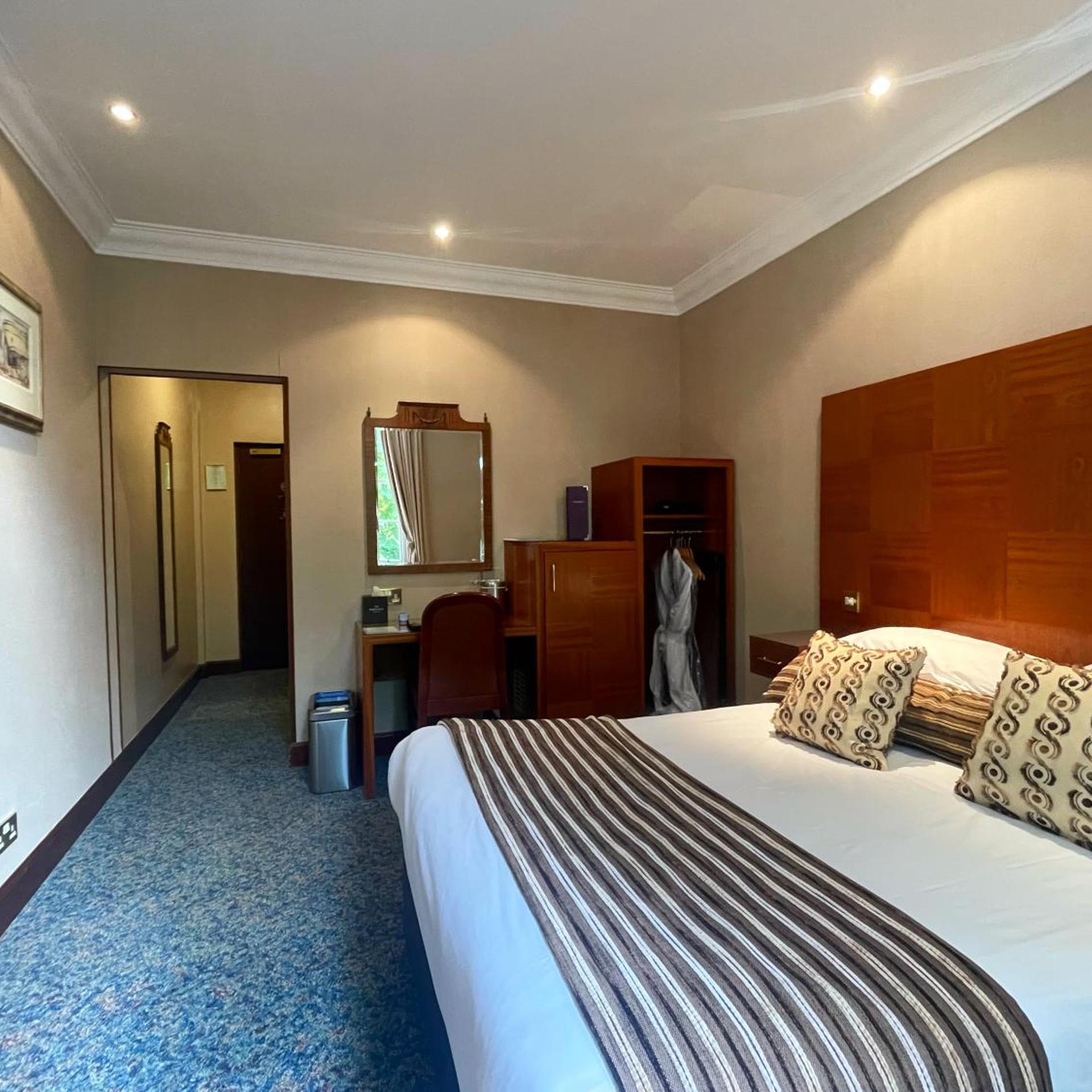 The Mansefield Hotel 27/59