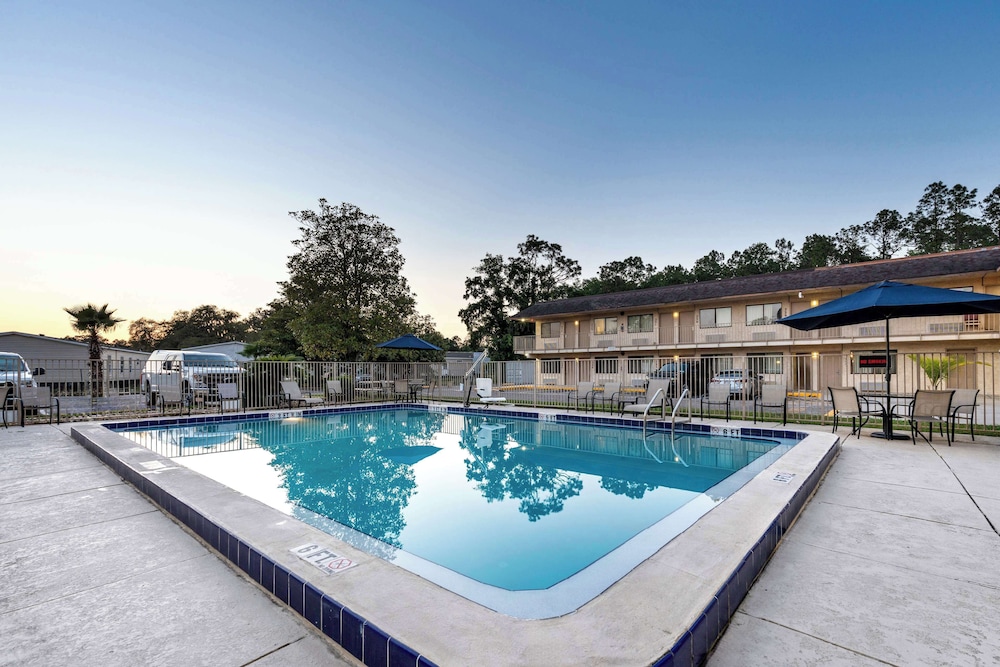 Americas Best Value Inn Lake City 31/45