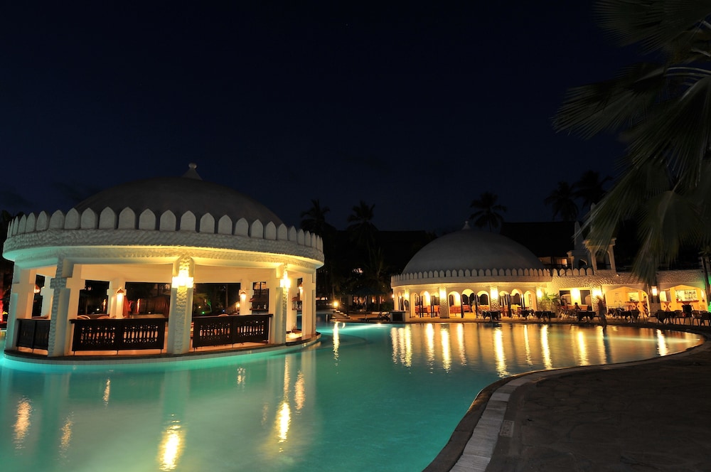 Southern Palms Beach Resort 6/54
