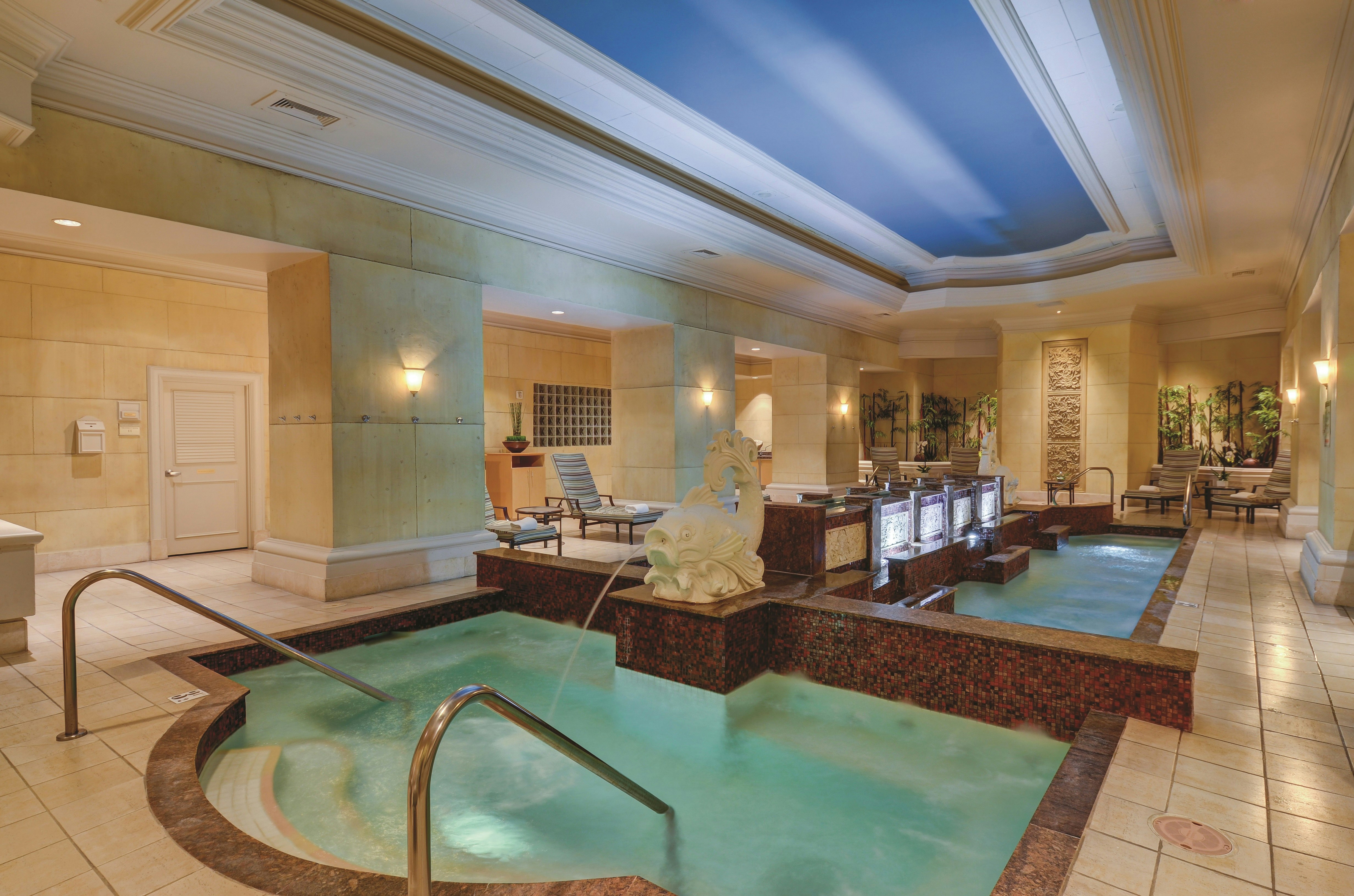 Mandalay Bay Resort and Casino 18/48