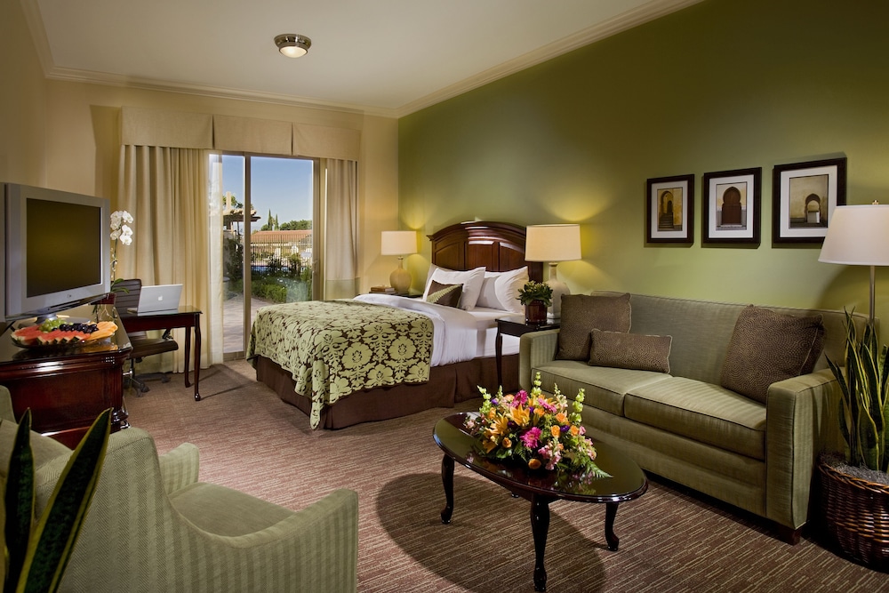 Ayres Hotel Chino Hills 33/55