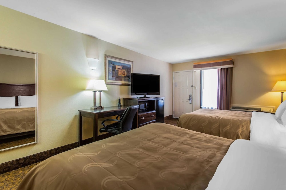 Quality Inn Ozona I-10 16/29