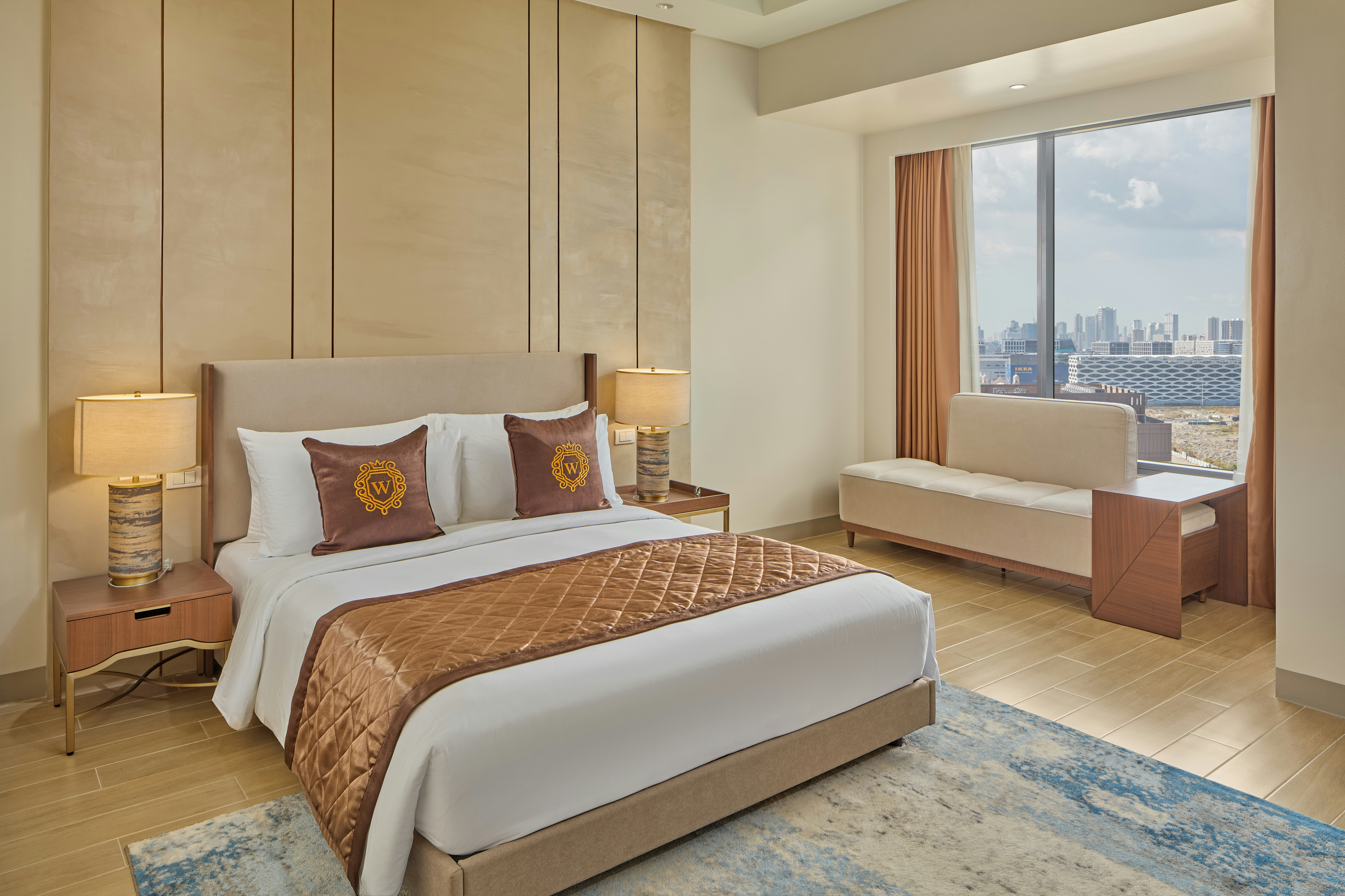 PREMIER, QUEEN BED