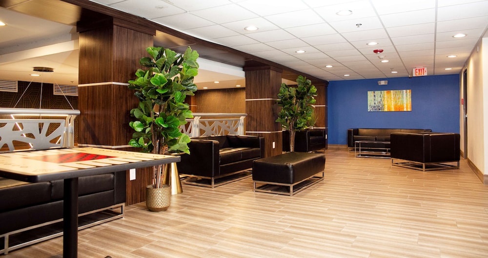 Hotel Mcallen Airport 40/46