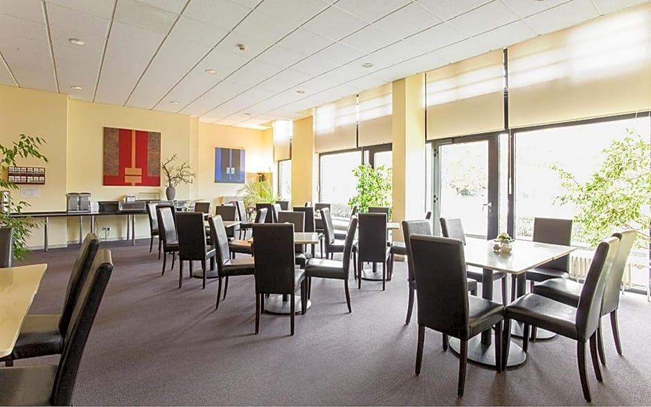 Sedes Hotel 24/35