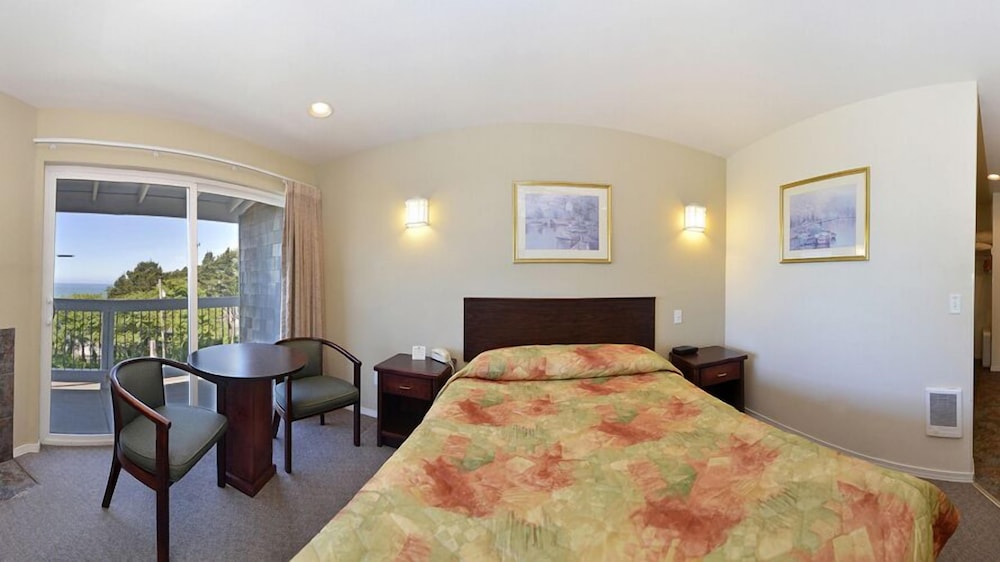 Travelodge By Wyndham Depoe Bay 24/50