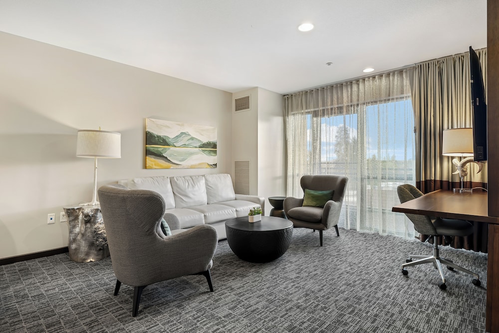 The Oxford Hotel Bend 44/65