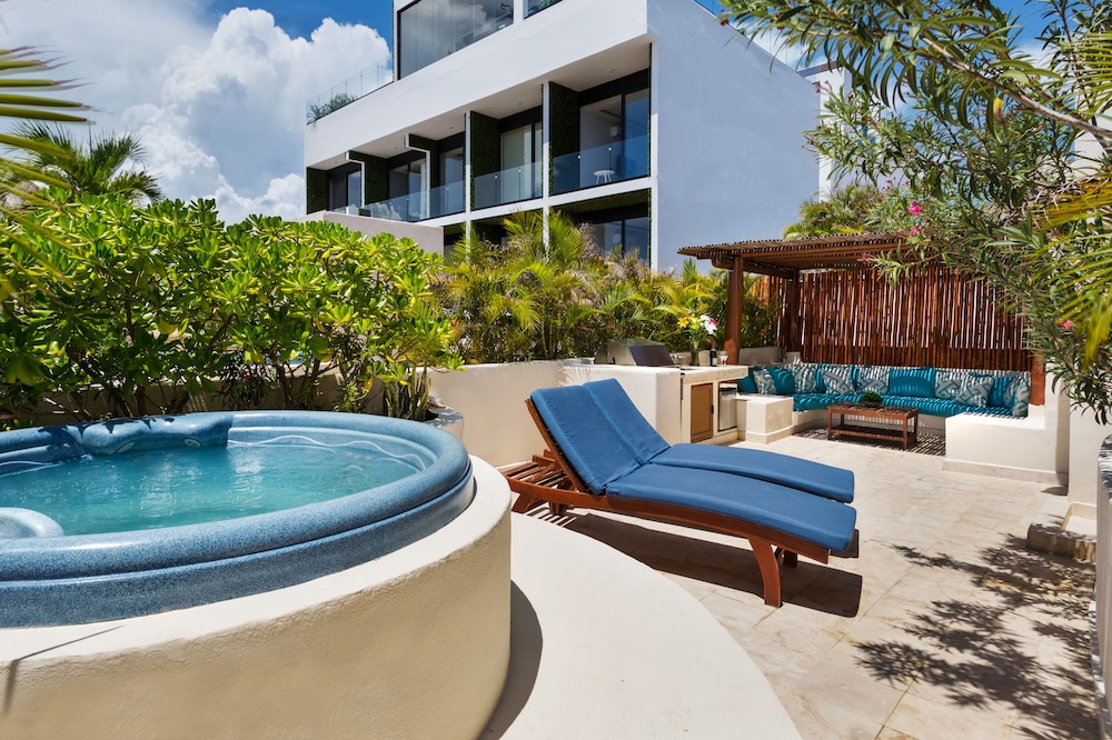 Porto Playa Condo Hotel And Beachclub 47/50