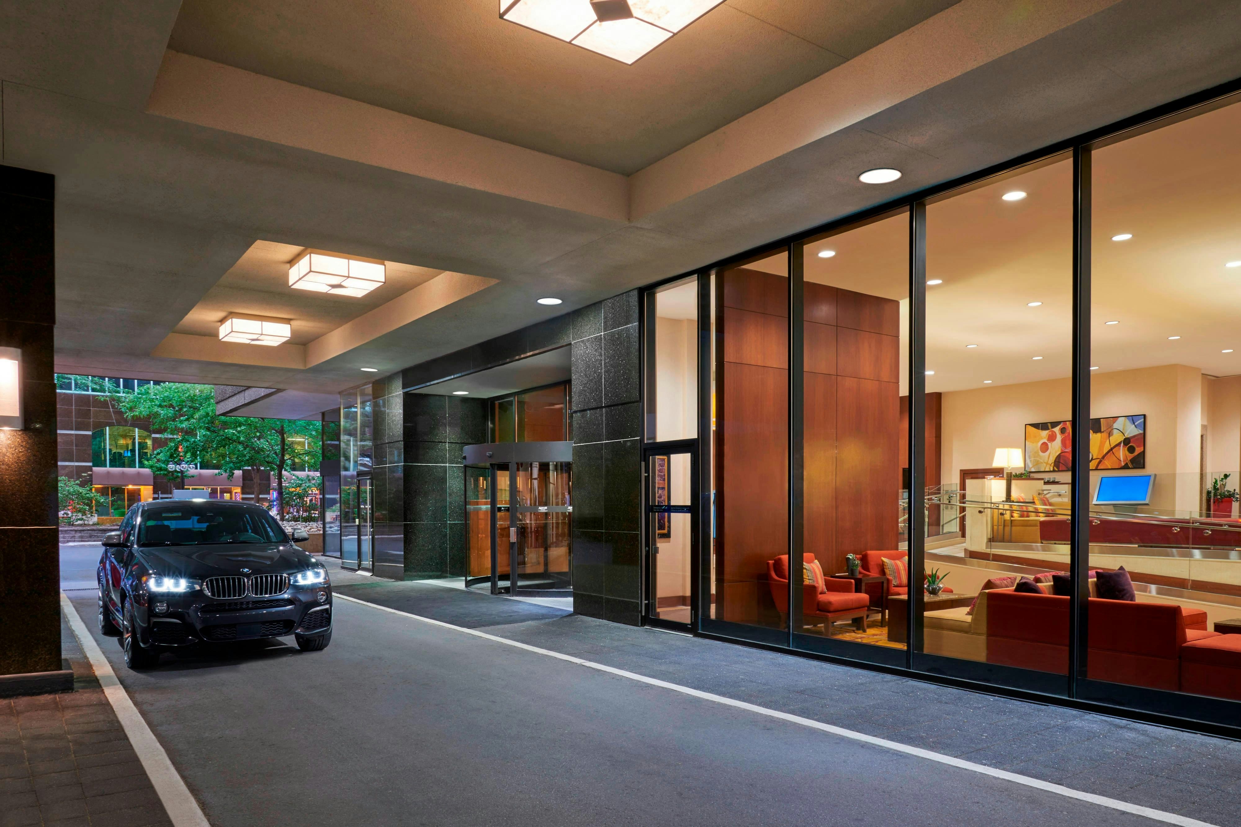 Ottawa Marriott Hotel 70/73