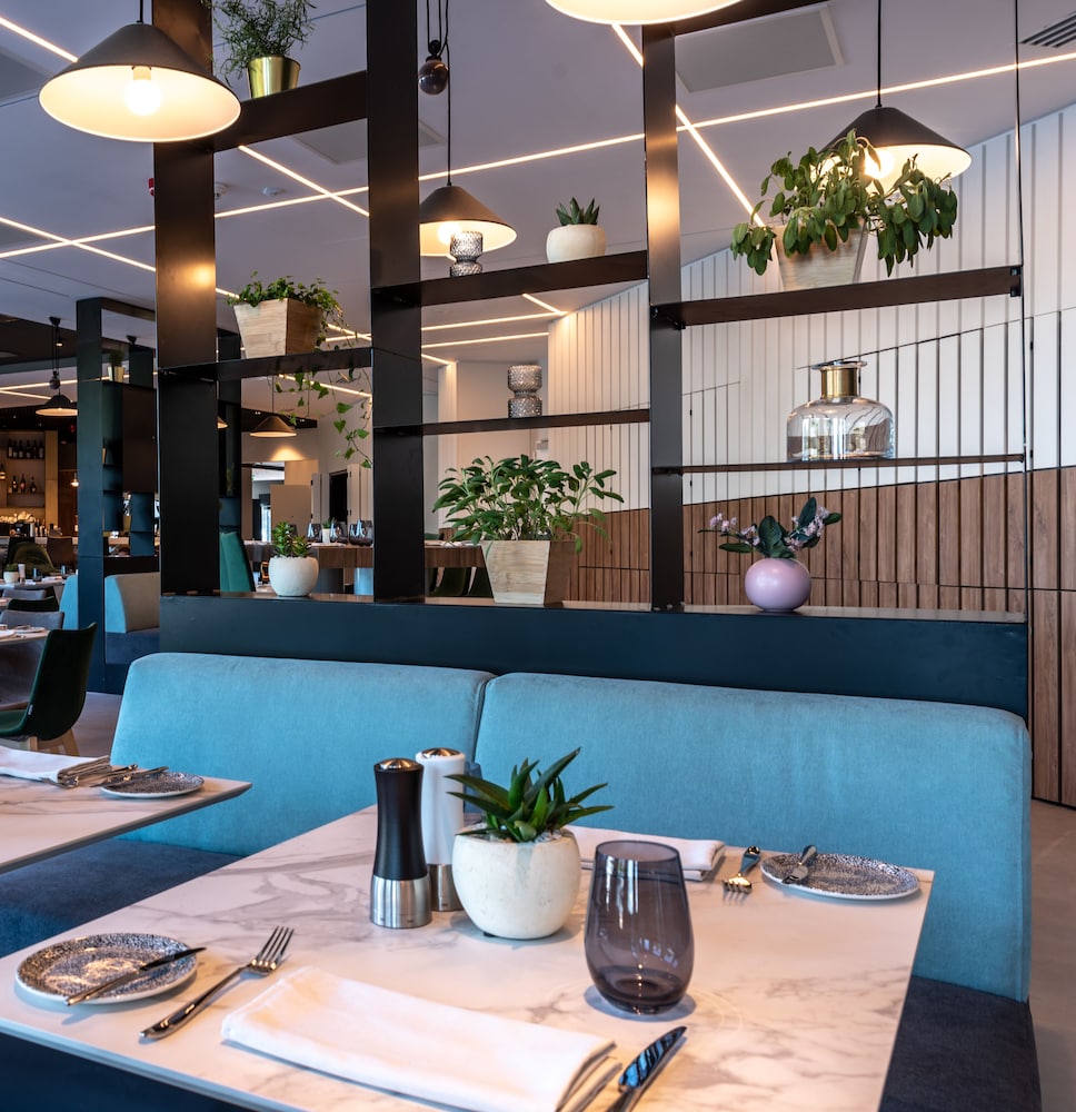Hilton Garden Inn Bucharest Airport in OTOPENI