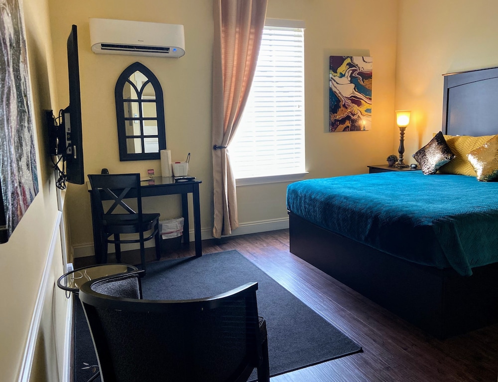 30 A Suites 38/79
