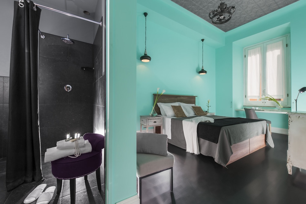 Manin Suites 42/51