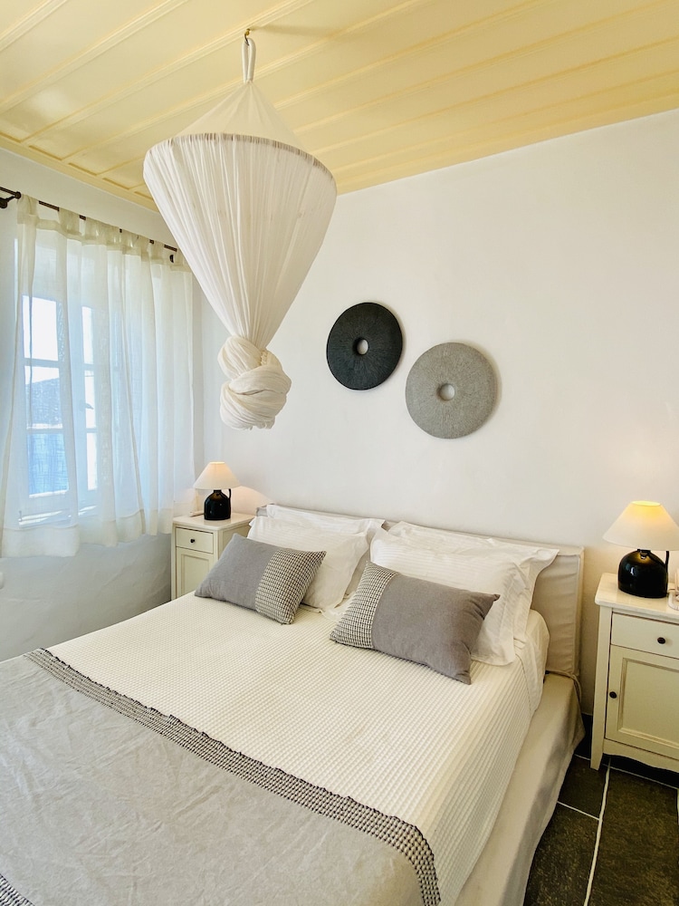 Niriedes Hotel 17/72