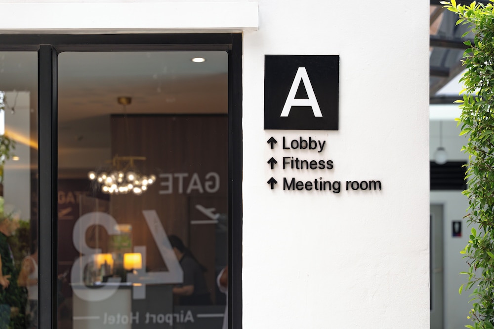 Gate43 airport hotel Bangkok (SHA Plus+) 1/46