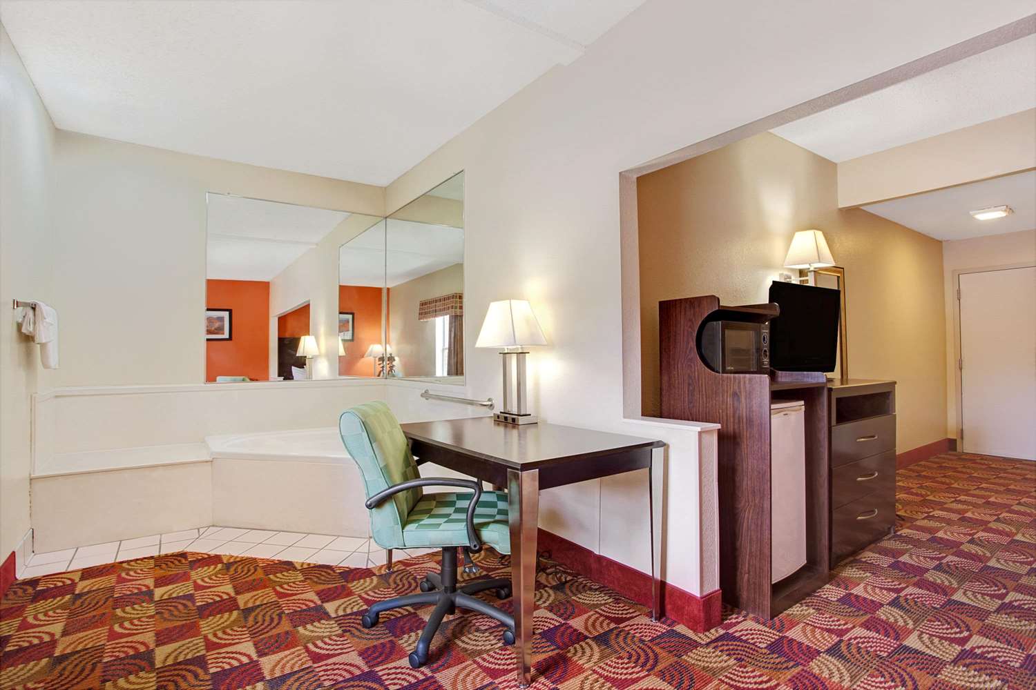 Days Inn Suites By Wyndham Ridgeland 10/32