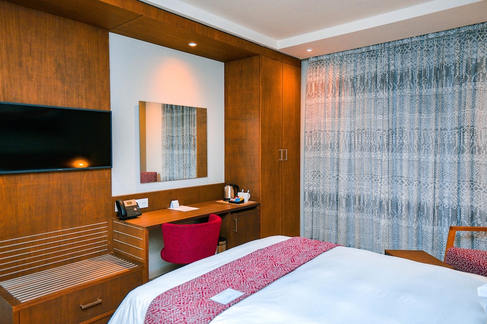 Crowne Plaza Dar Es Salaam 18/74