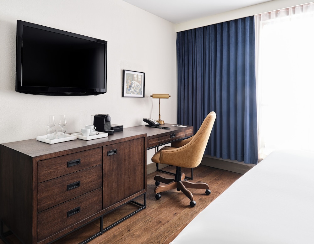 The Metcalfe Hotel Formerly Hotel Indigo Ottawa 54/62