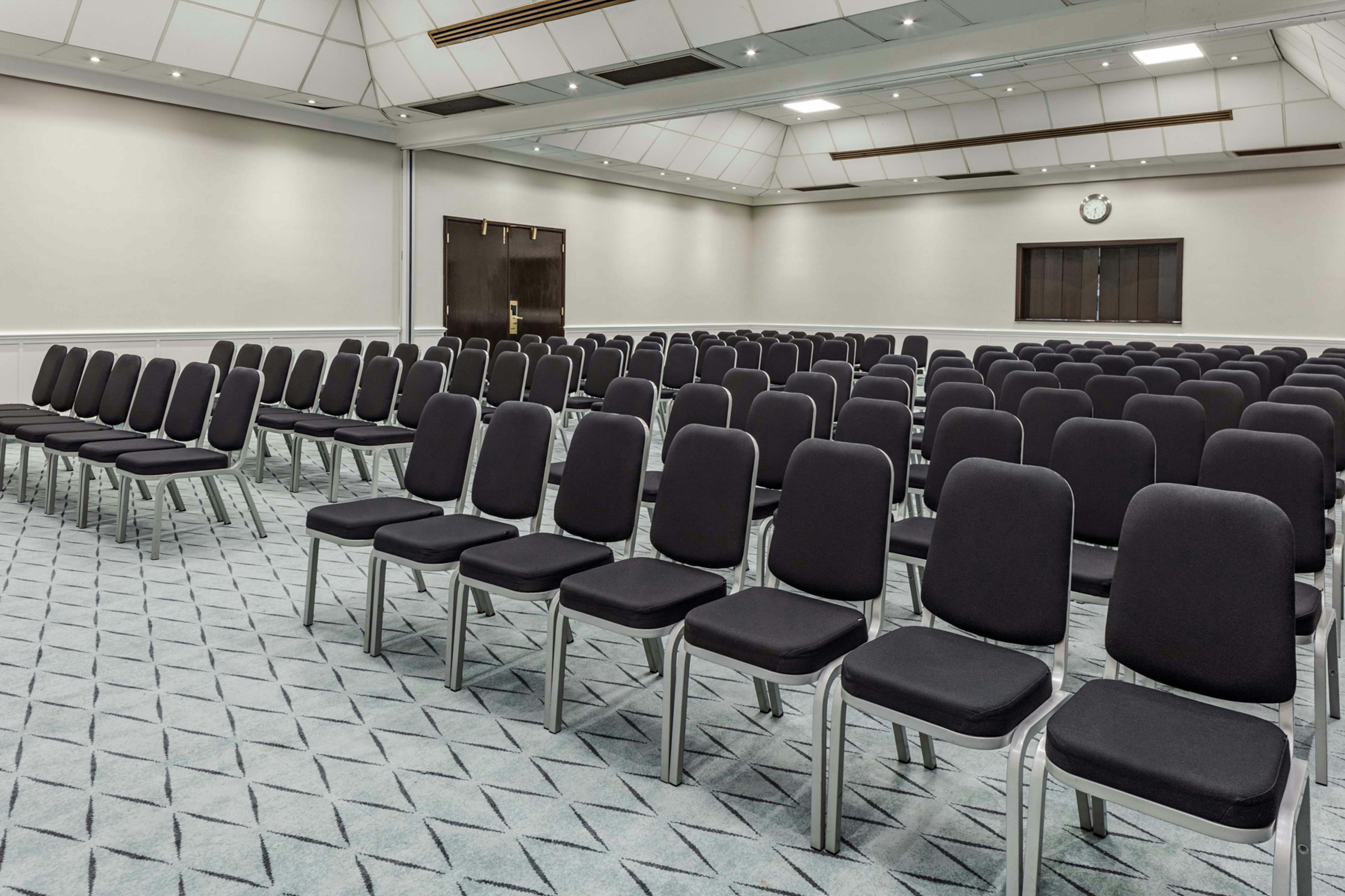 Doubletree by Hilton Manchester Airport 52/62