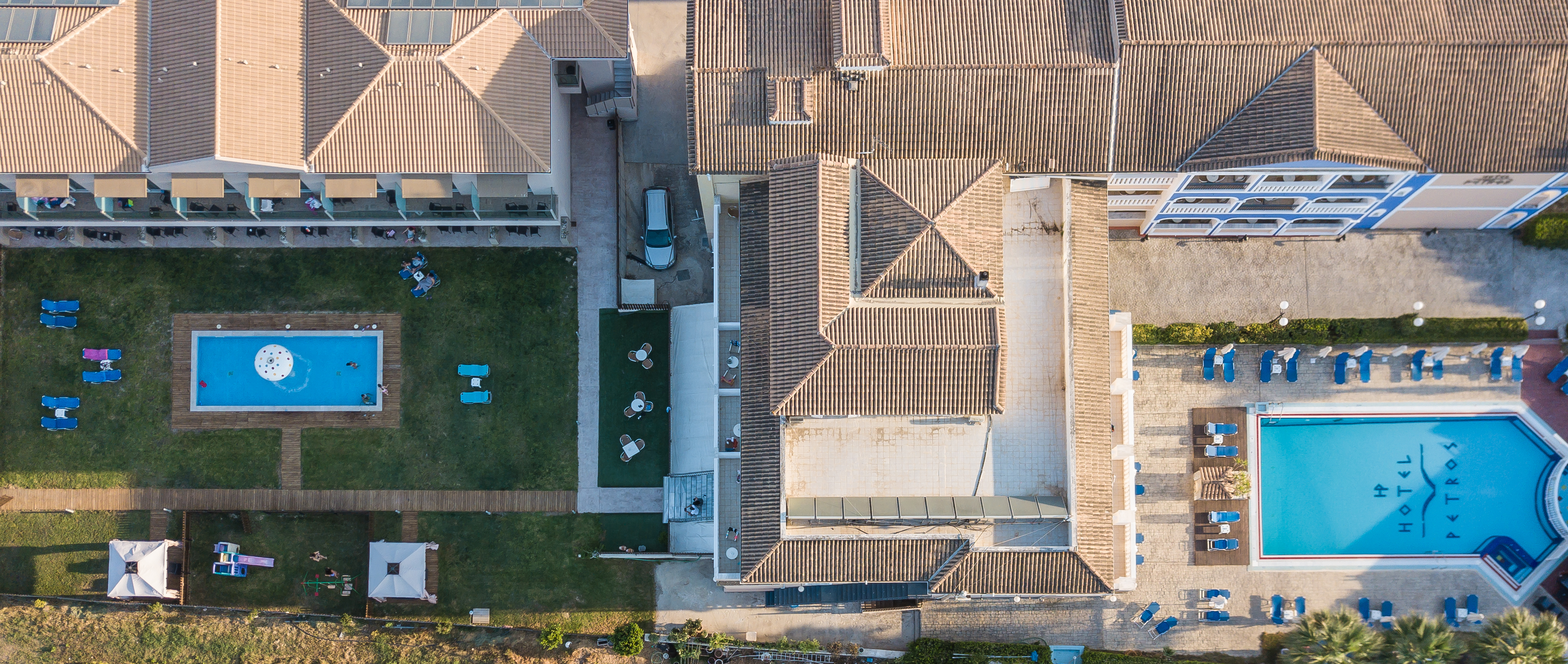 Petros Hotel 24/36