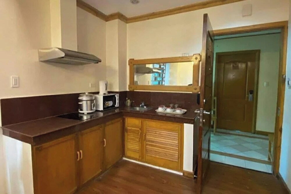 Ridgewood Hotel 12/55