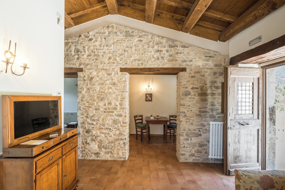 Borgo Tufi Albergo Diffuso 5/50