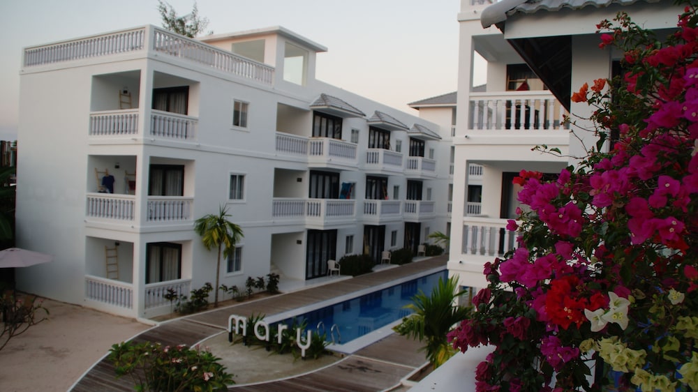 Mary Beach Hotel and Resort 1/50