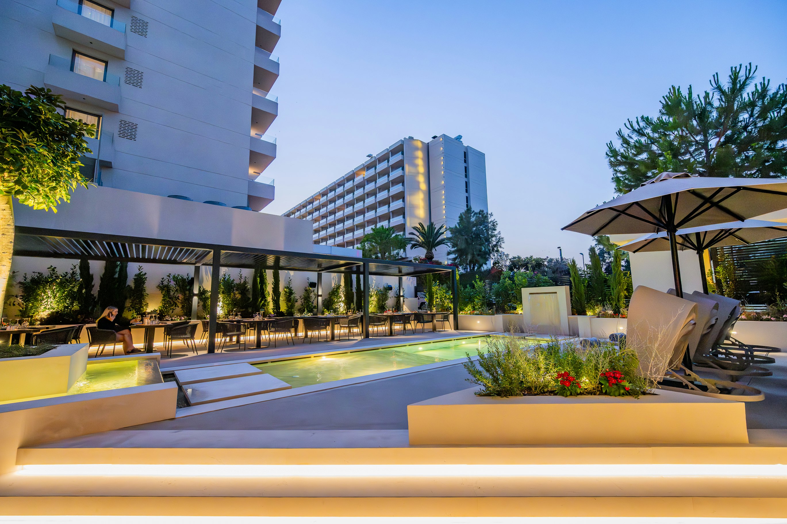 Divani Escape - Adults Only 65/67