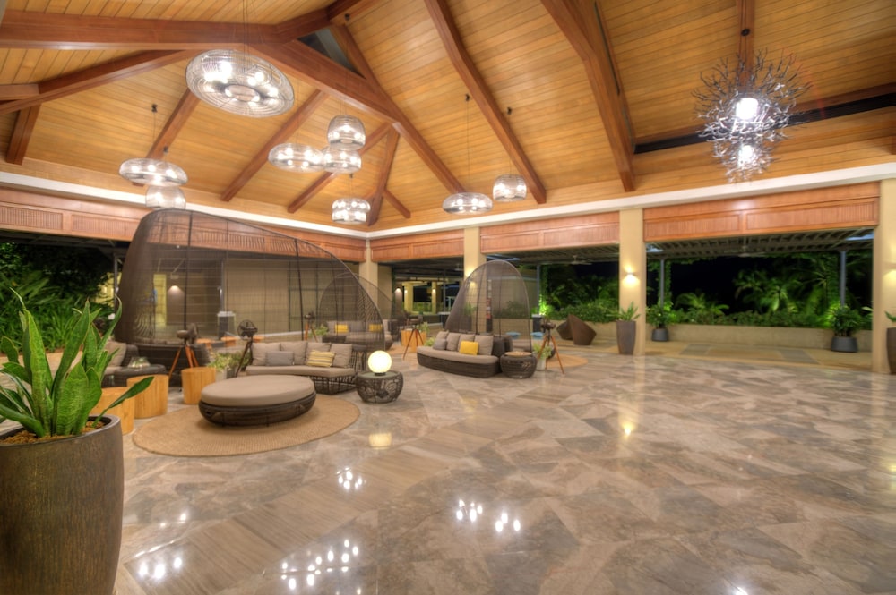 Be Grand Resort Bohol 5/50