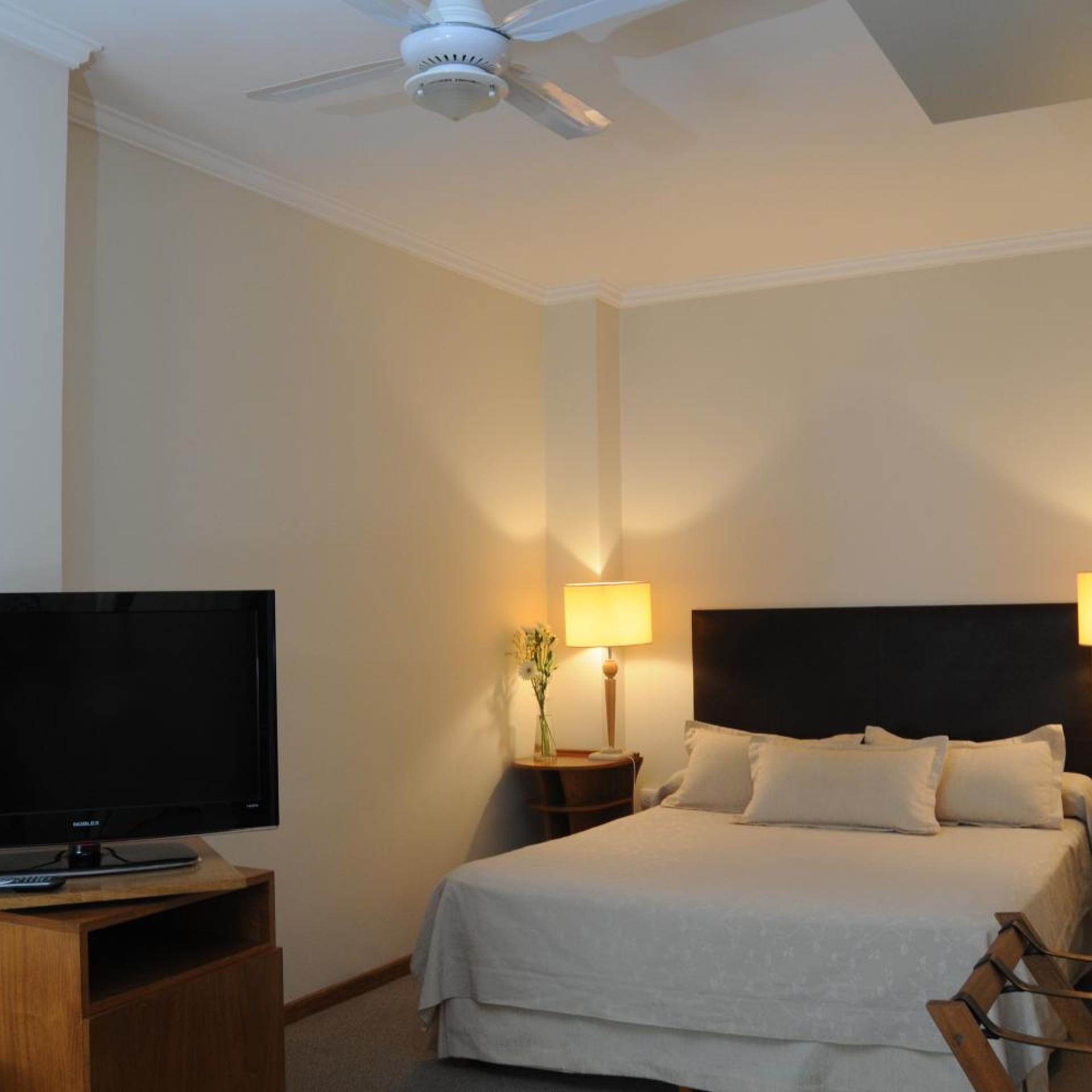 Parra Hotel and Suites 6/27