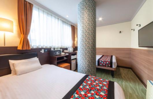 Semi Room, Economy, Twin Beds, 1 Double and 1 Single Bed