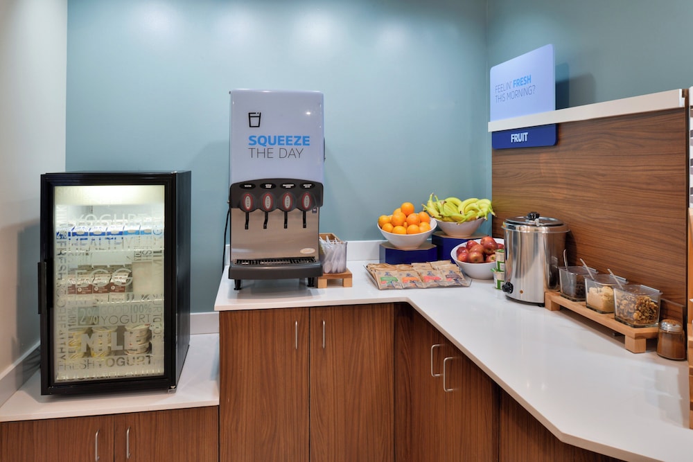 Holiday Inn Express Blowing Rock South 21/50