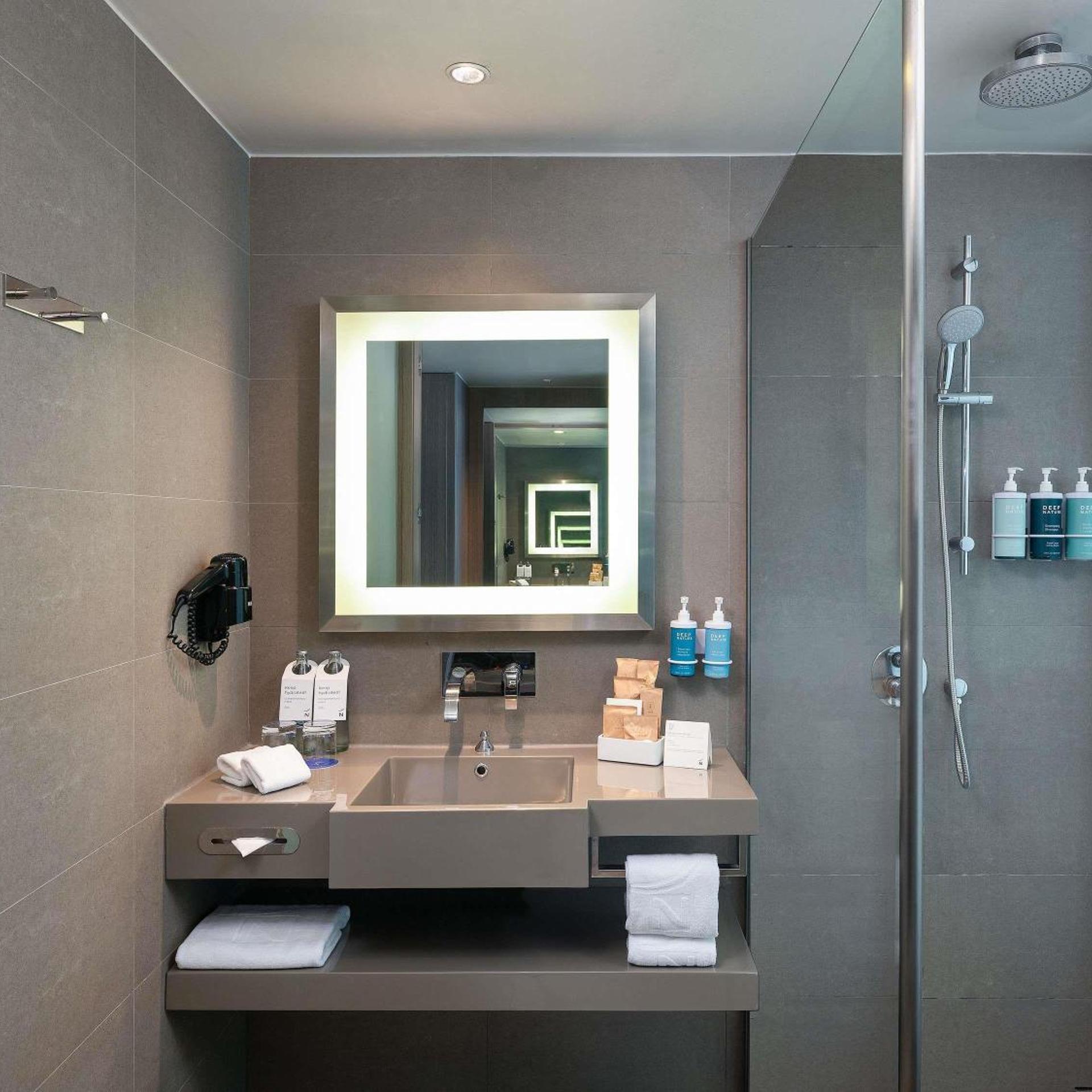 غرفة بريميير بسرير فردي بإطلالة على المتنزه، Novotel Bangkok Platinum 10/10