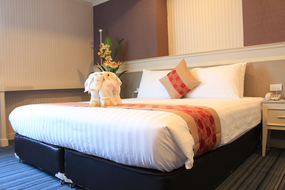 Vwish Hotel 9/80