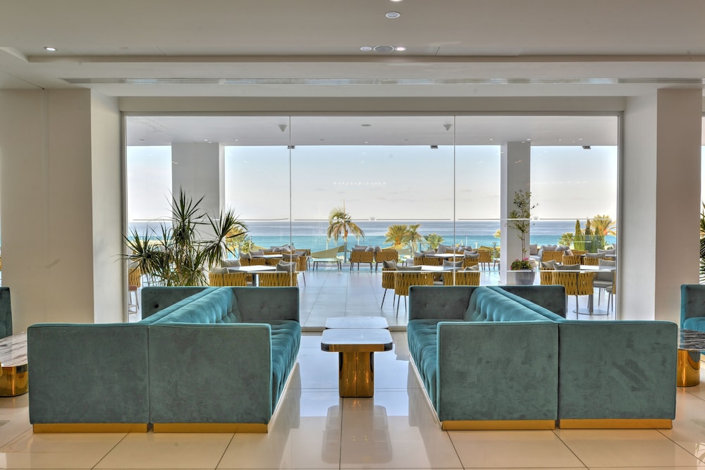 King Evelthon Beach Hotel and Resort 11/71