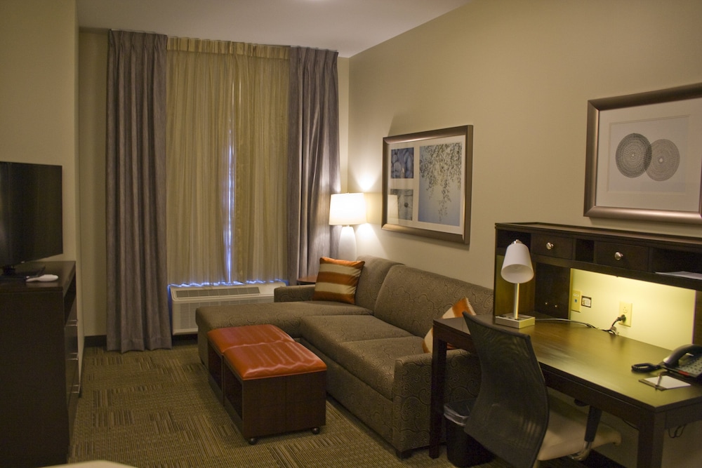 STAYBRIDGE SUITES TOLEDO - ROSSFORD - PERRYSBURG 24/41