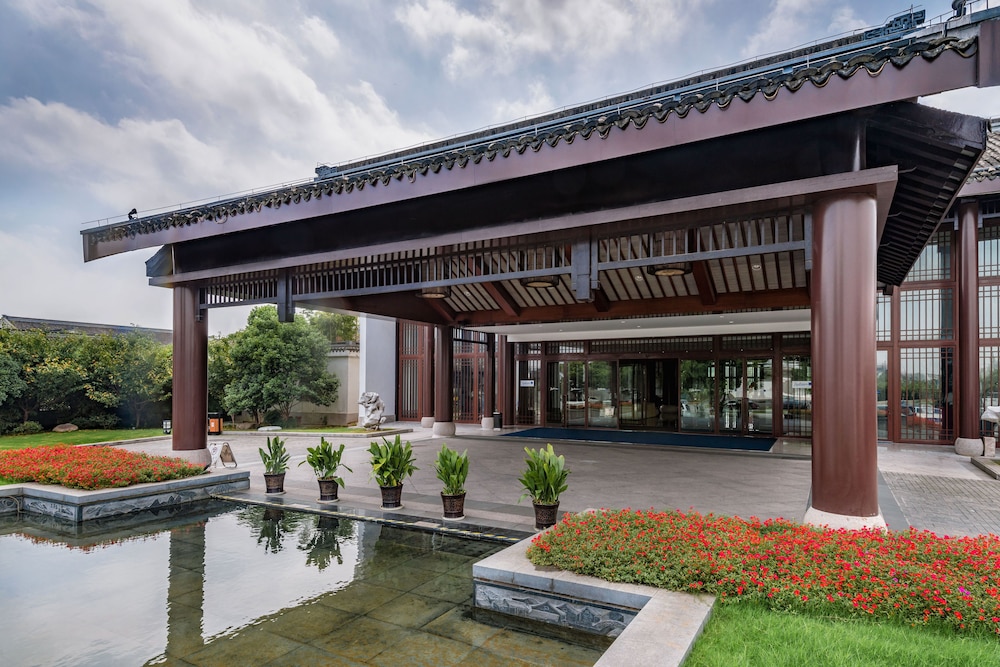 Radisson Blu Resort Wetland Park Wuxi 3/49