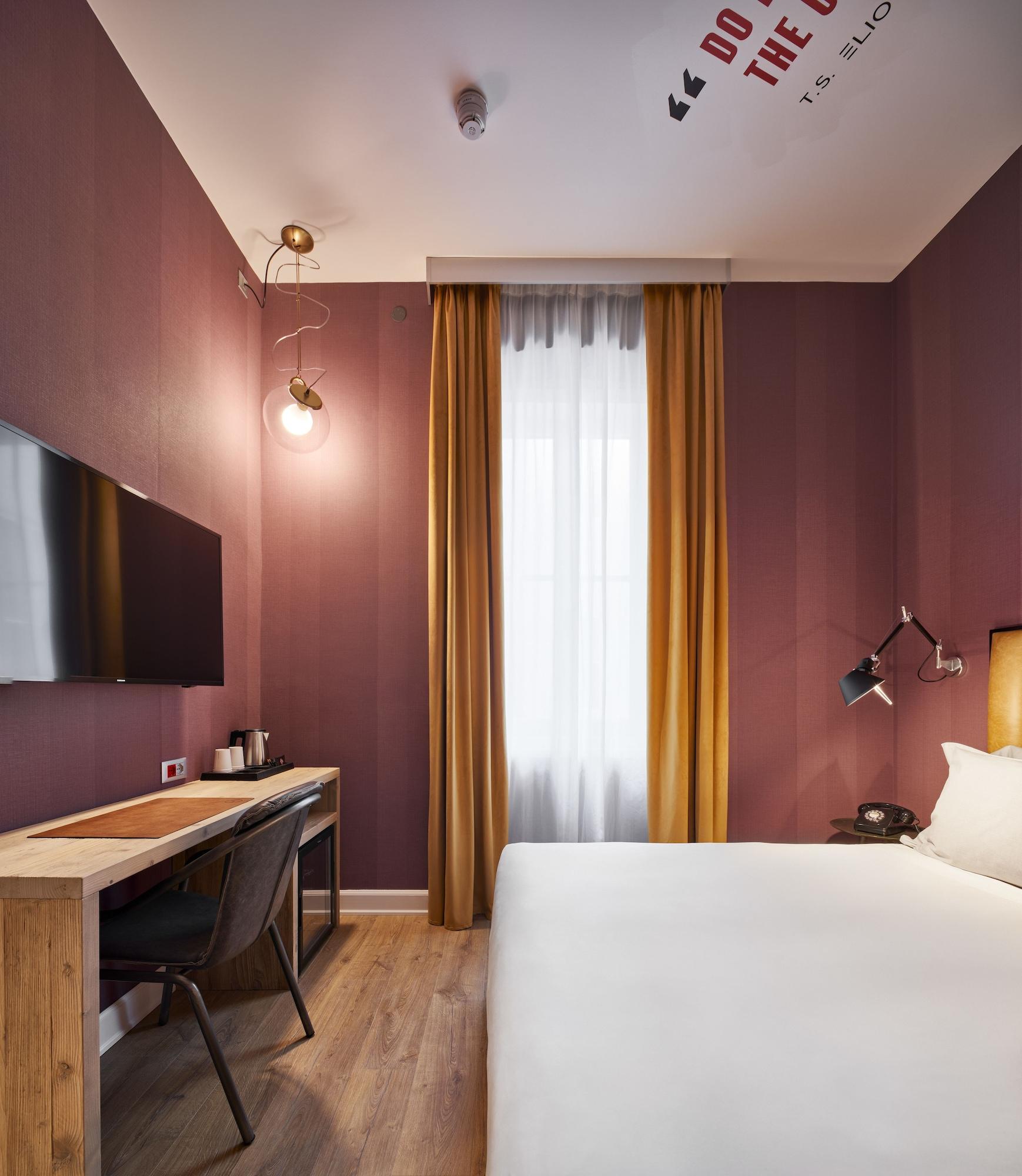 Modernist, City, Double Bed