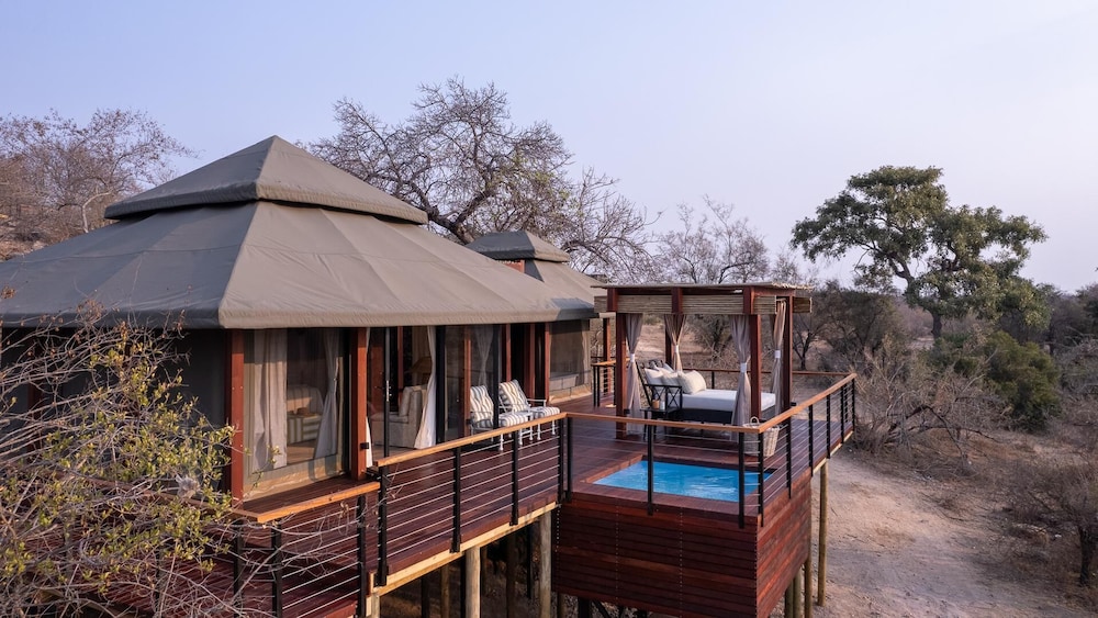 Simbavati Hilltop Lodge 1/50