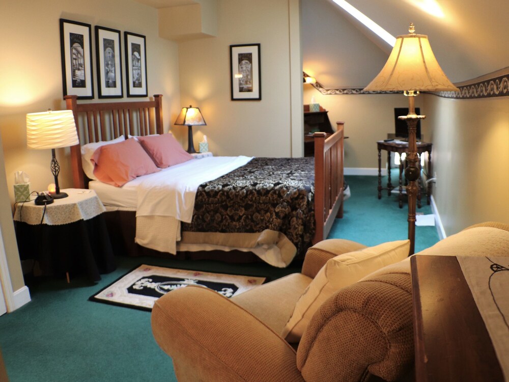 50 Lincoln Short North Bed and Breakfast 30/71