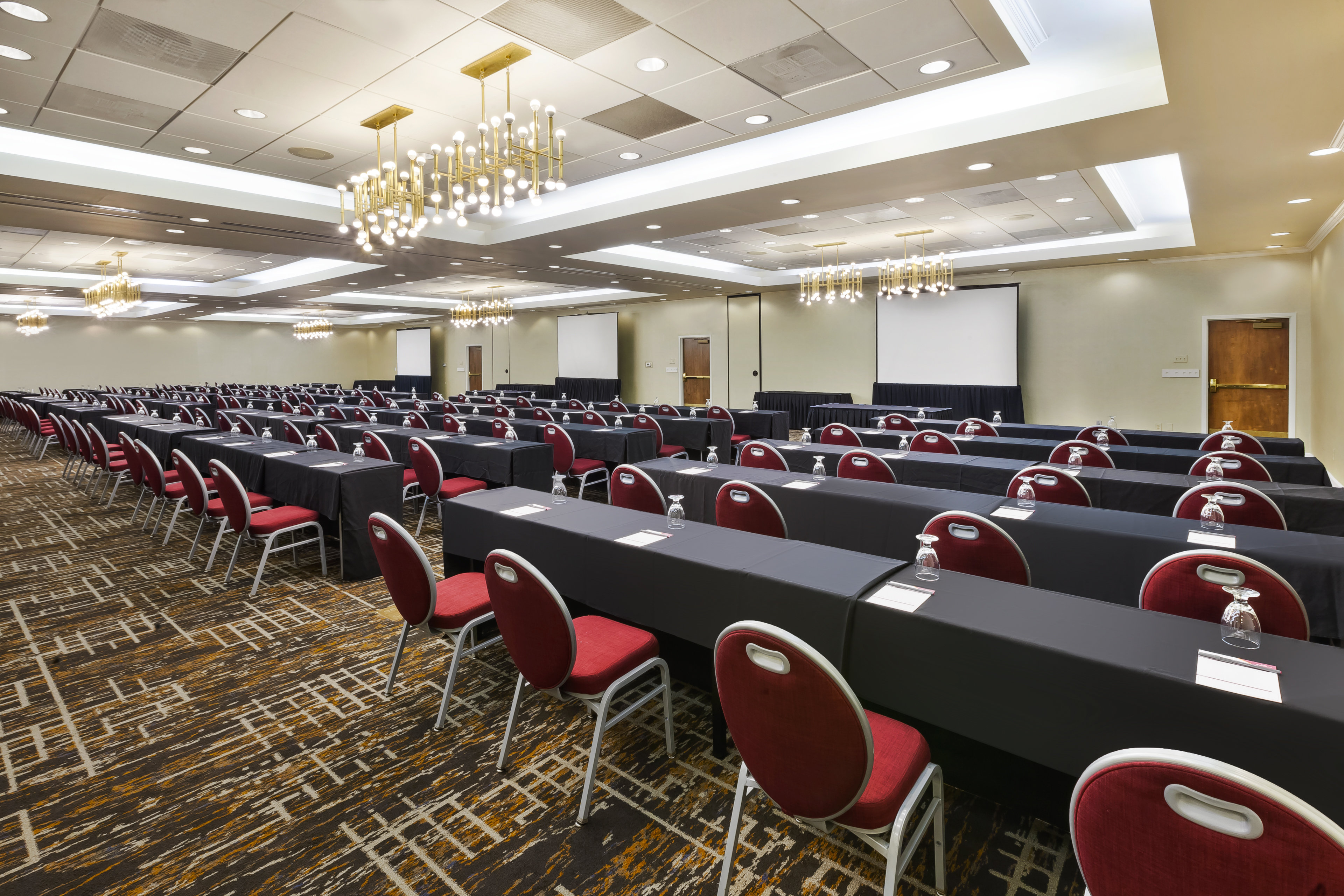 Crowne Plaza Dulles Airport 58/72
